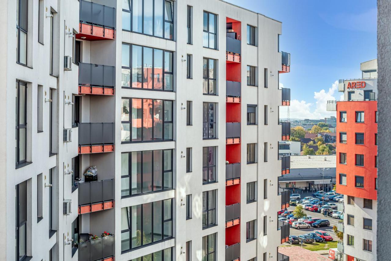 Ari - Ared Luxurious Apartments With Balcony & Free Parking Arad Eksteriør bilde