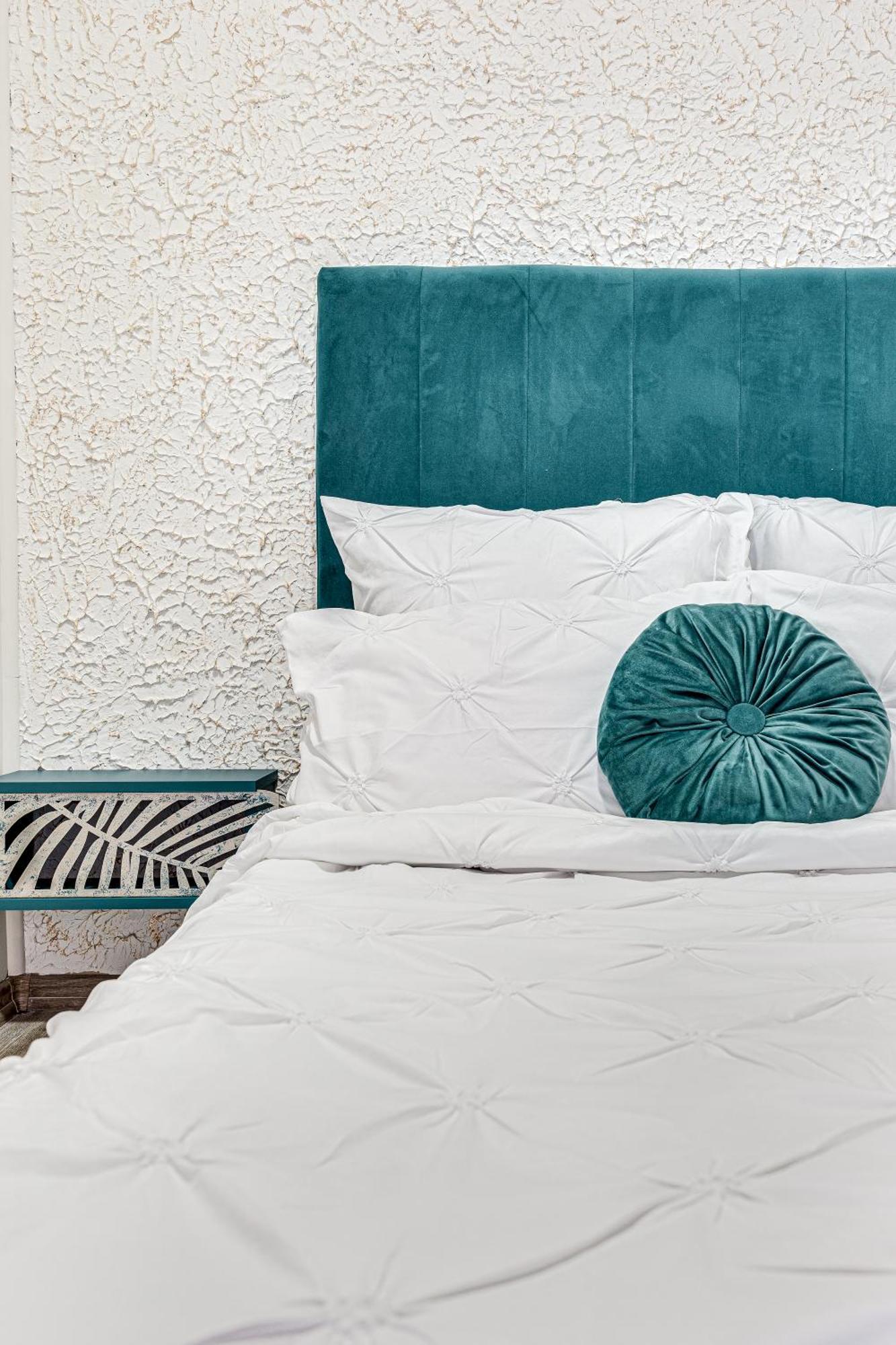 Ari - Ared Luxurious Apartments With Balcony & Free Parking Arad Eksteriør bilde
