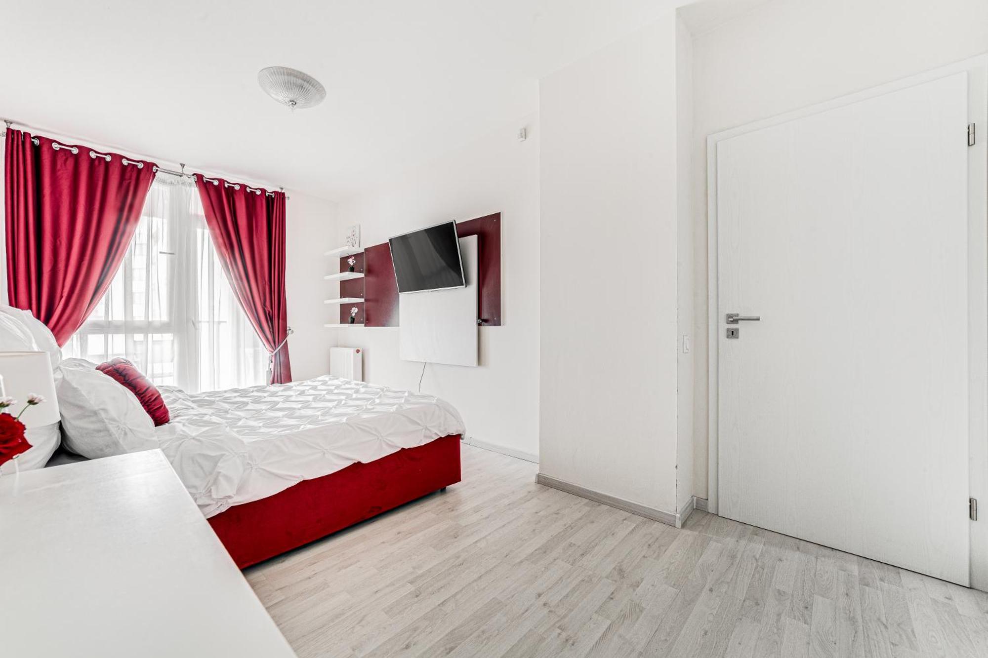 Ari - Ared Luxurious Apartments With Balcony & Free Parking Arad Eksteriør bilde