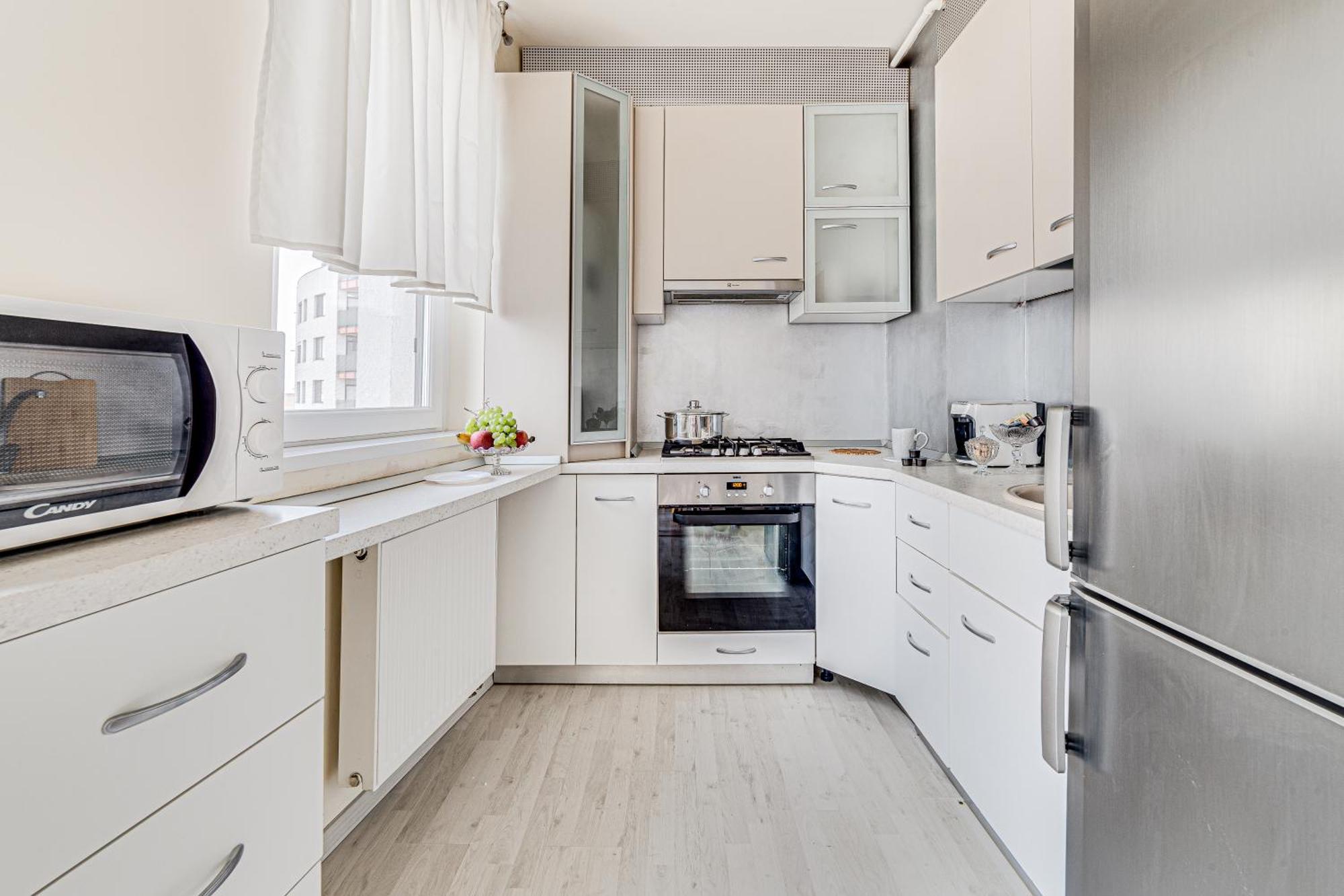 Ari - Ared Luxurious Apartments With Balcony & Free Parking Arad Eksteriør bilde