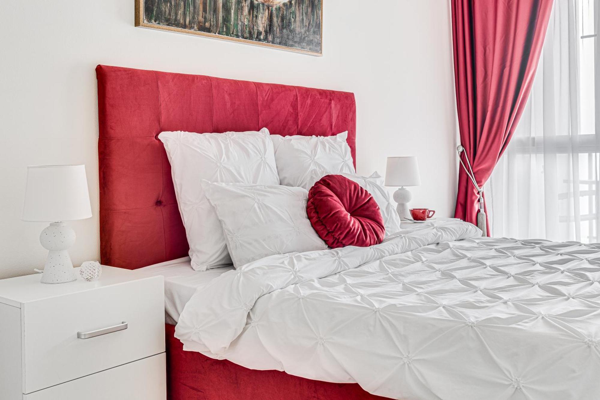 Ari - Ared Luxurious Apartments With Balcony & Free Parking Arad Eksteriør bilde