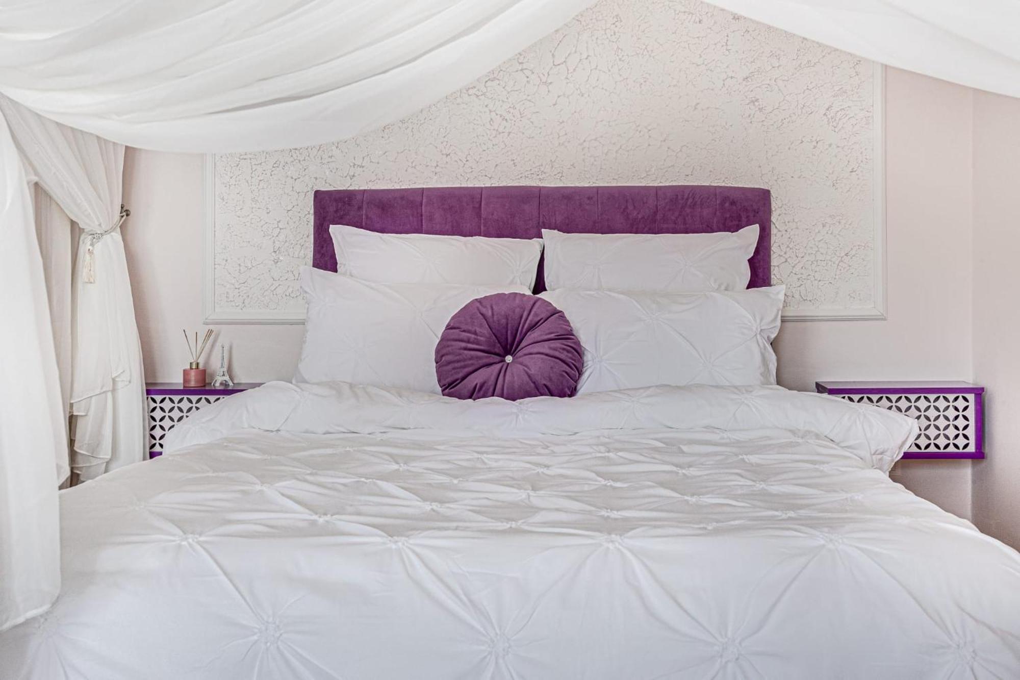 Ari - Ared Luxurious Apartments With Balcony & Free Parking Arad Eksteriør bilde