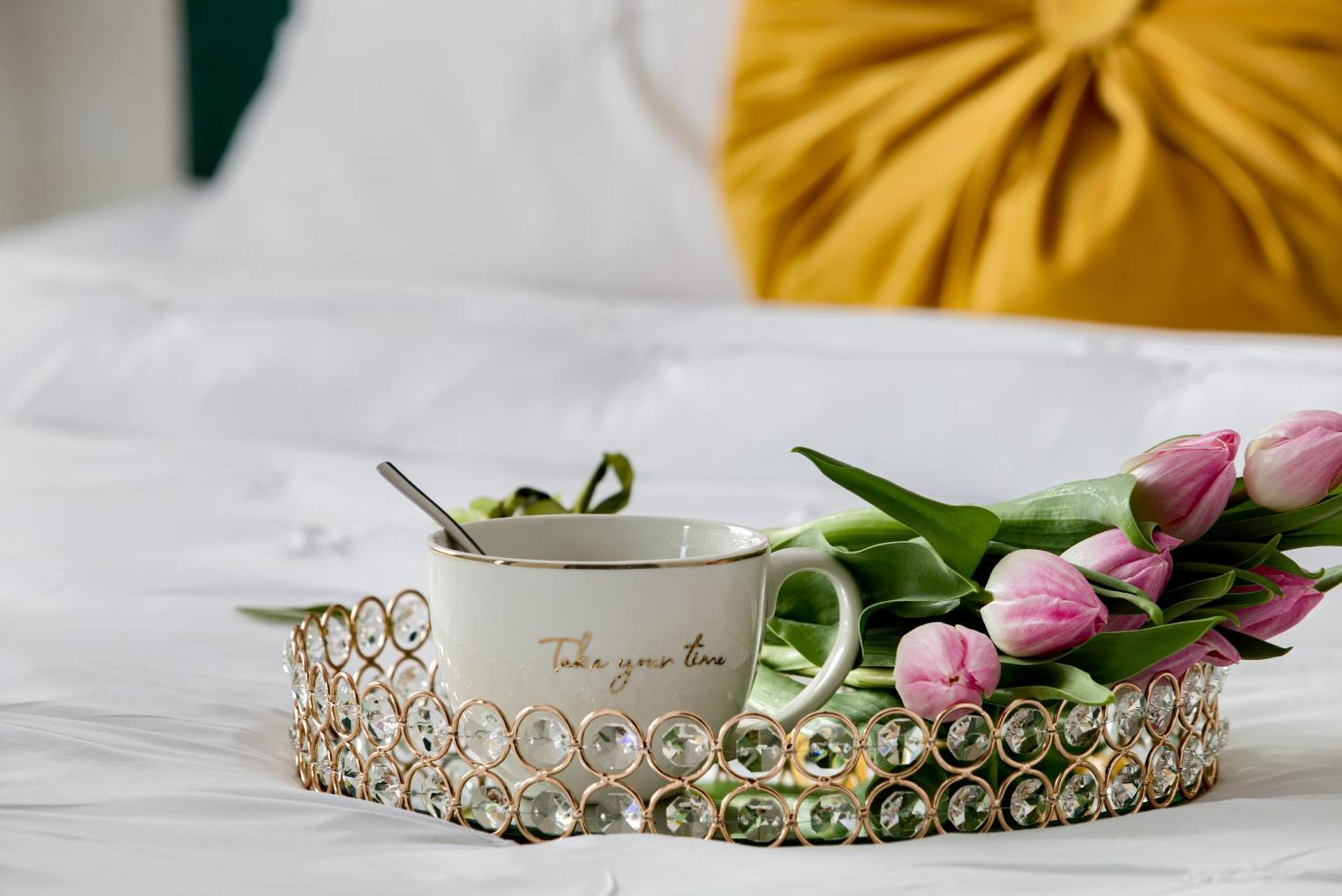 Ari - Ared Luxurious Apartments With Balcony & Free Parking Arad Eksteriør bilde